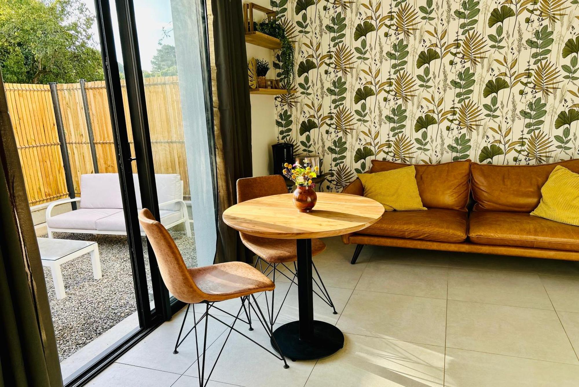 Home Vert La Suite Forges de Lanouee Ngoại thất bức ảnh